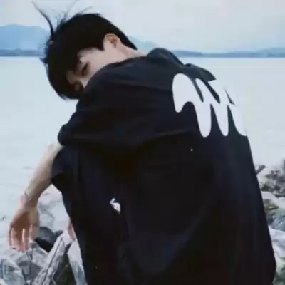 隗逸馨